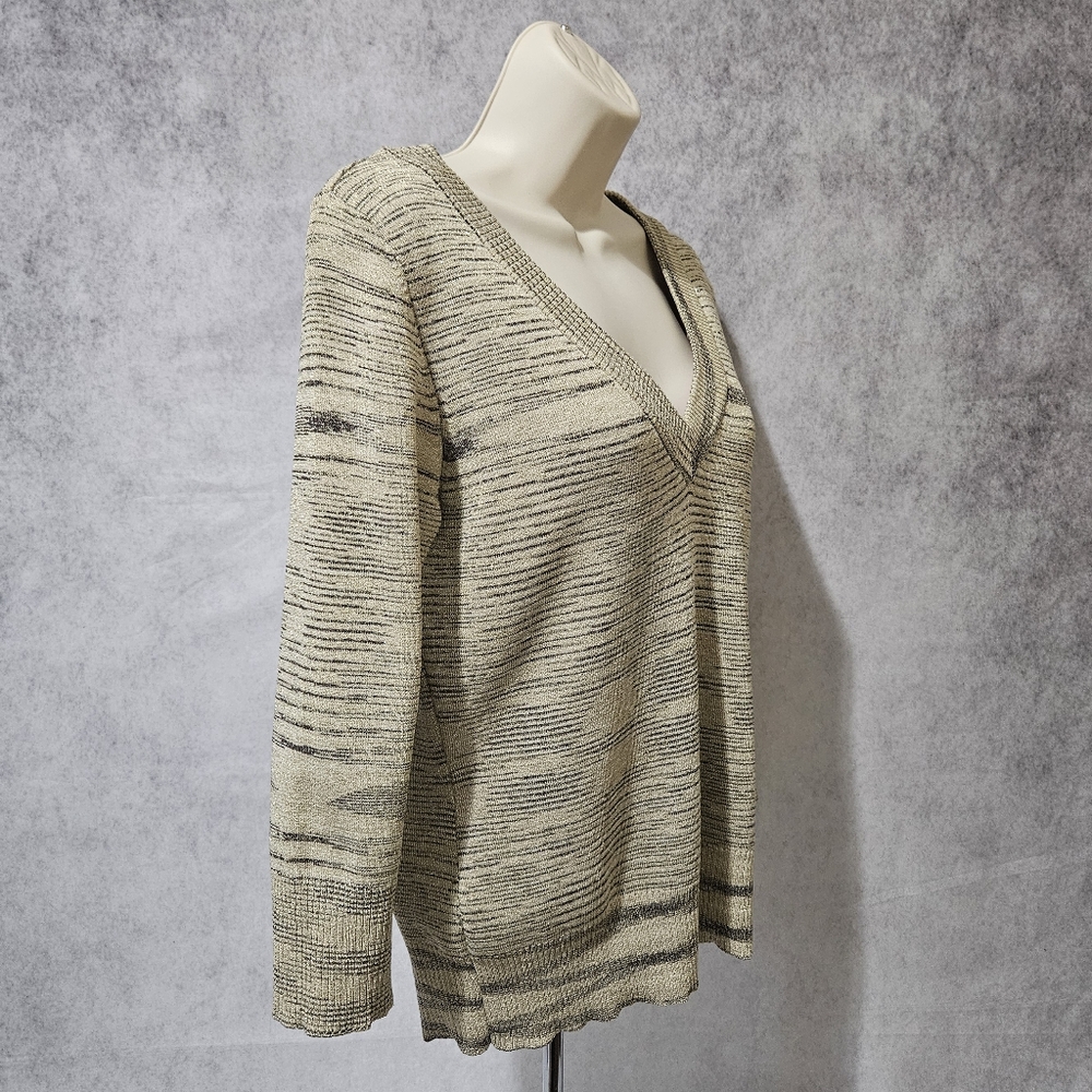 Willi Smith V-Neck 3/4 Sleeve Gold Shimmering Sweater - Picture 3 of 10